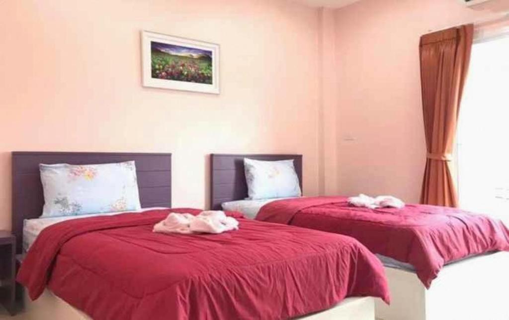 V-House Hotel Trang Bagian luar foto