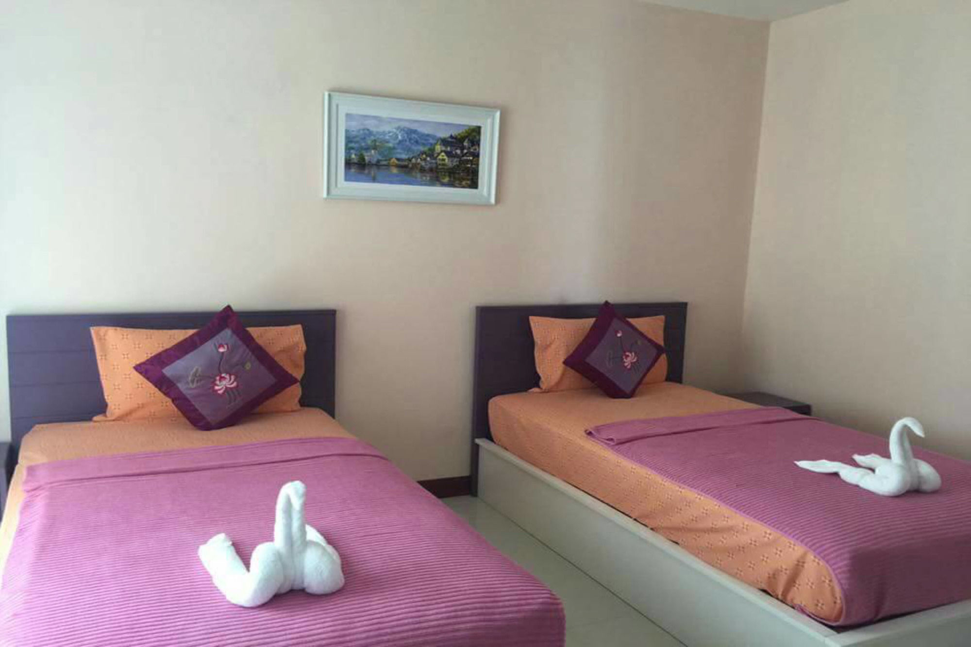 V-House Hotel Trang Bagian luar foto